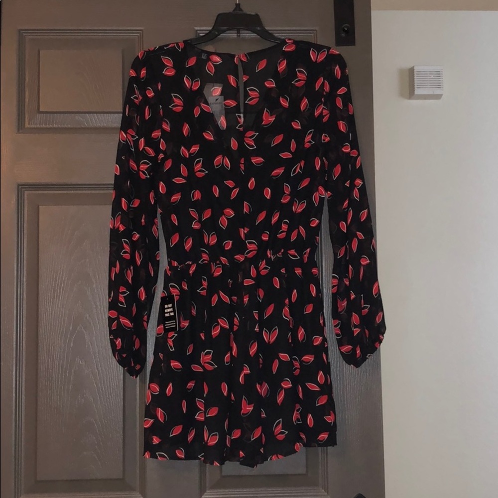 Express Romper - Picture 2 of 3
